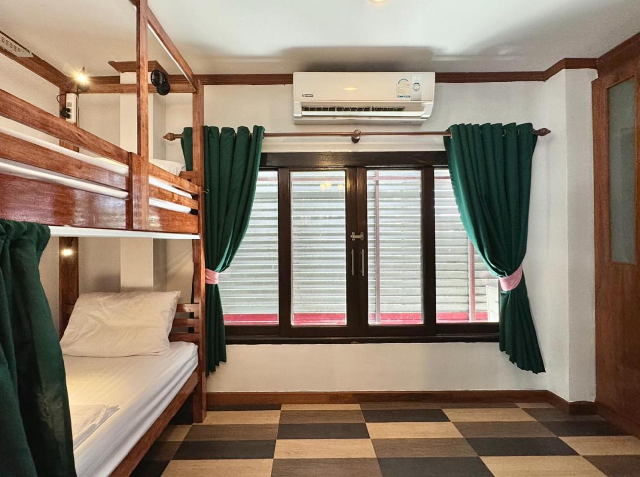 Propaganda Hostel Ko Pha Ngan Pokoj fotografie